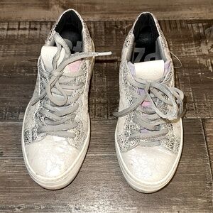 P448 Metallic Silver Sneaker